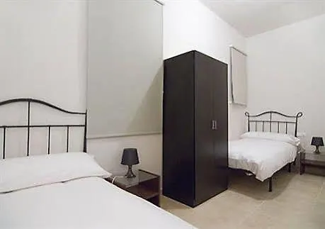 Rent4Days Sagrada Familia Apartments Барселона